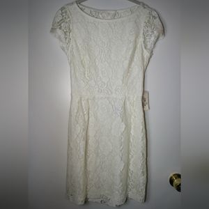 New w tag Lace cut out mini dress with cap sleeves ivory white sz M